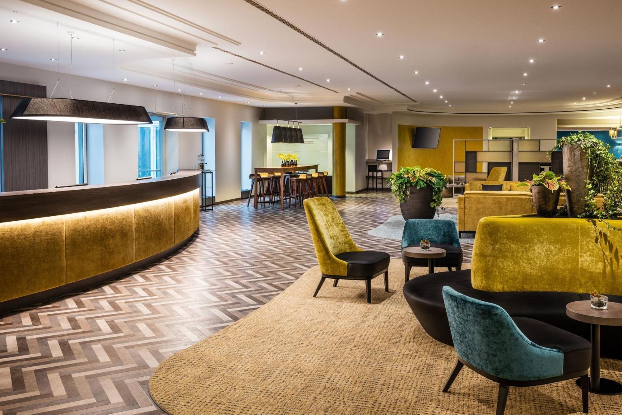 Sheraton Duesseldorf Airport Hotel — Fotos 1